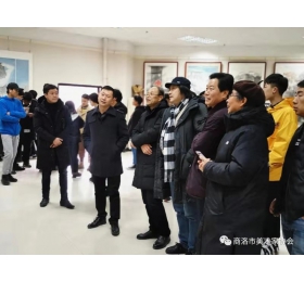 张东海艺术家之风采留影16