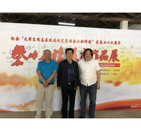 张东海艺术家之风采留影46
